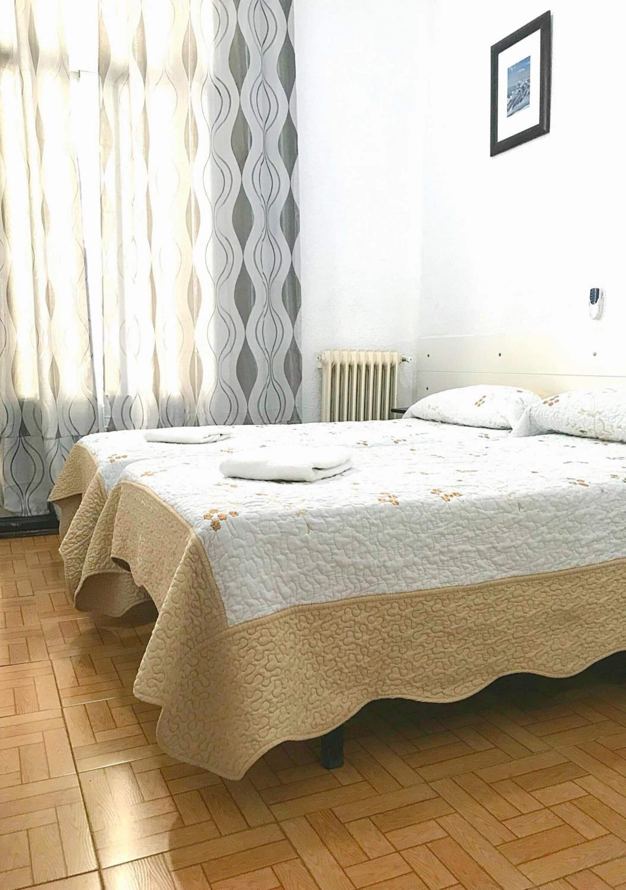Hostal Los Arcos — Fotos 2