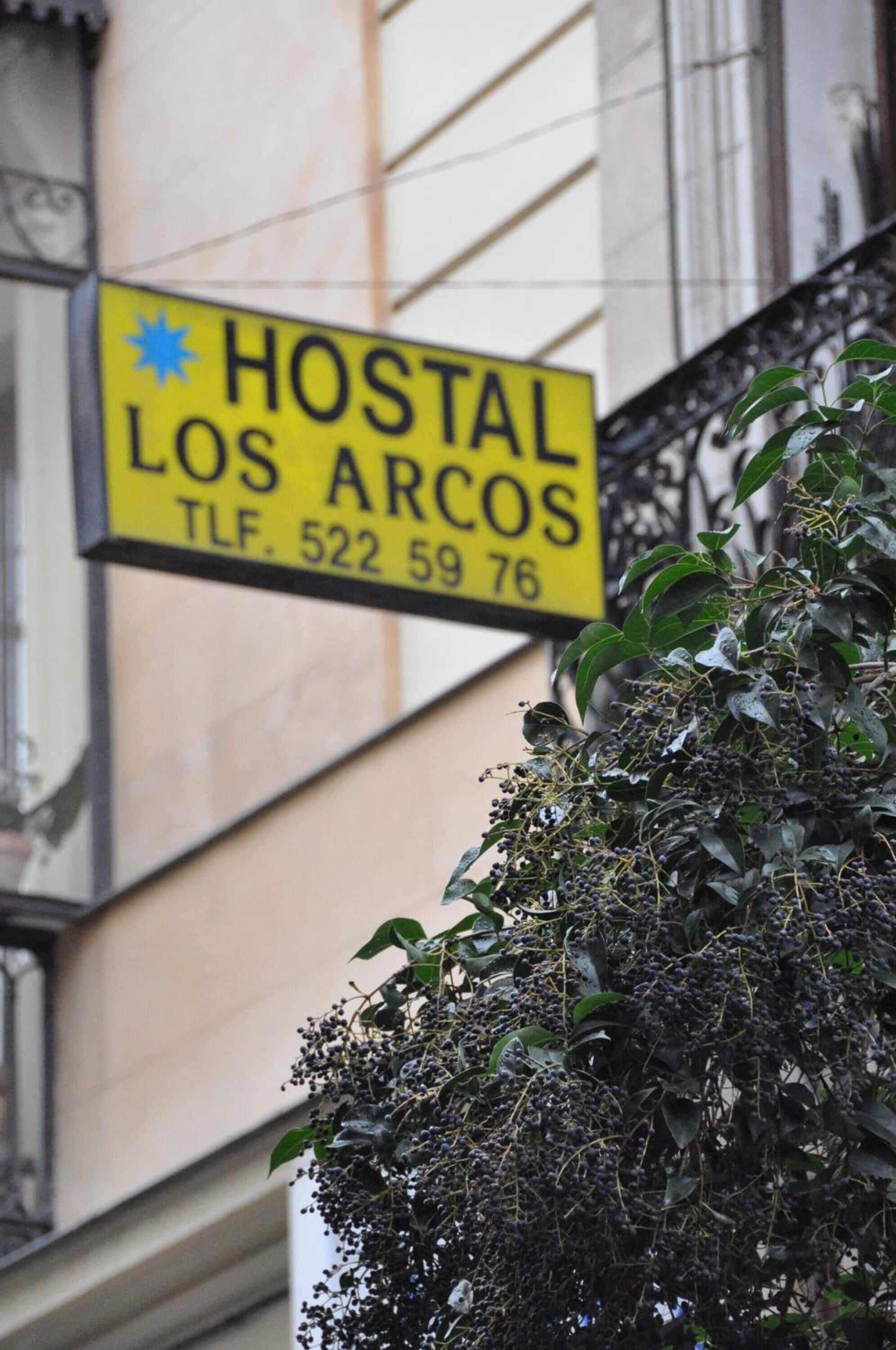 Hostal Los Arcos — Fotos 1